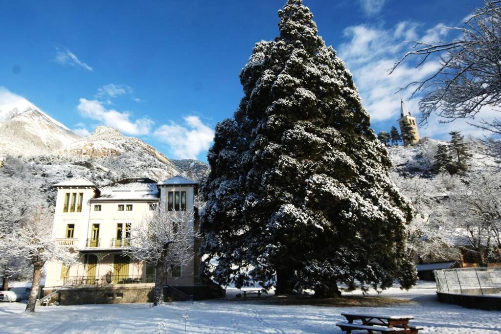 Villa Sequoia Jausiers Buitenkant foto